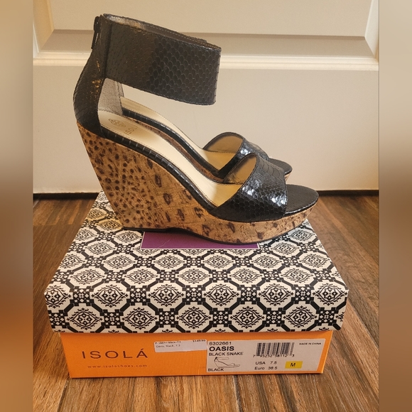 NWOT Isola Oasis Black Snake Print Cork Wedge Sandals - Picture 3 of 13